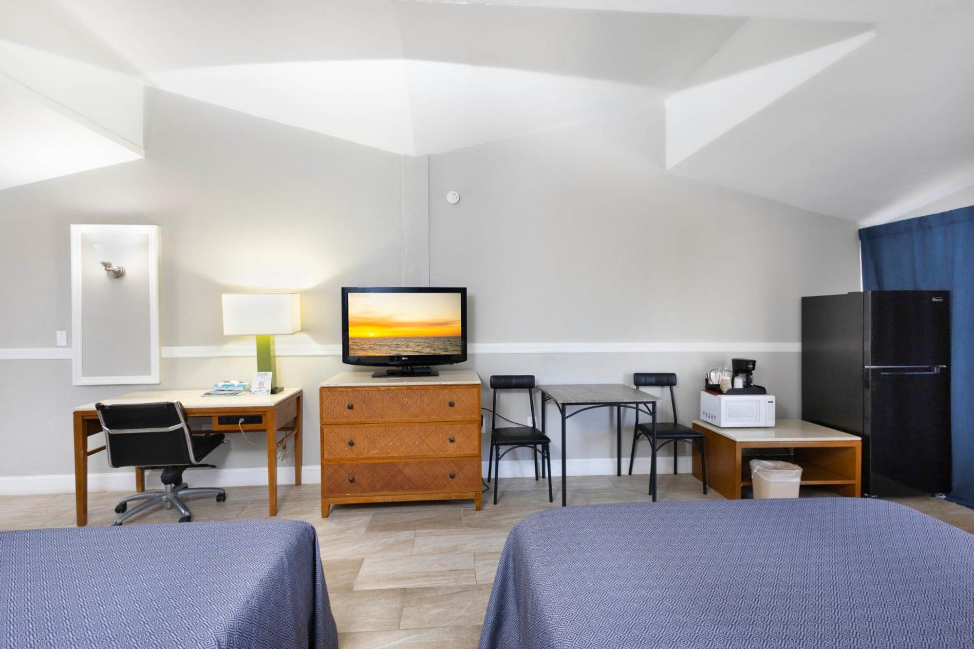 Warm Mineral Springs Motel North Port Bagian luar foto