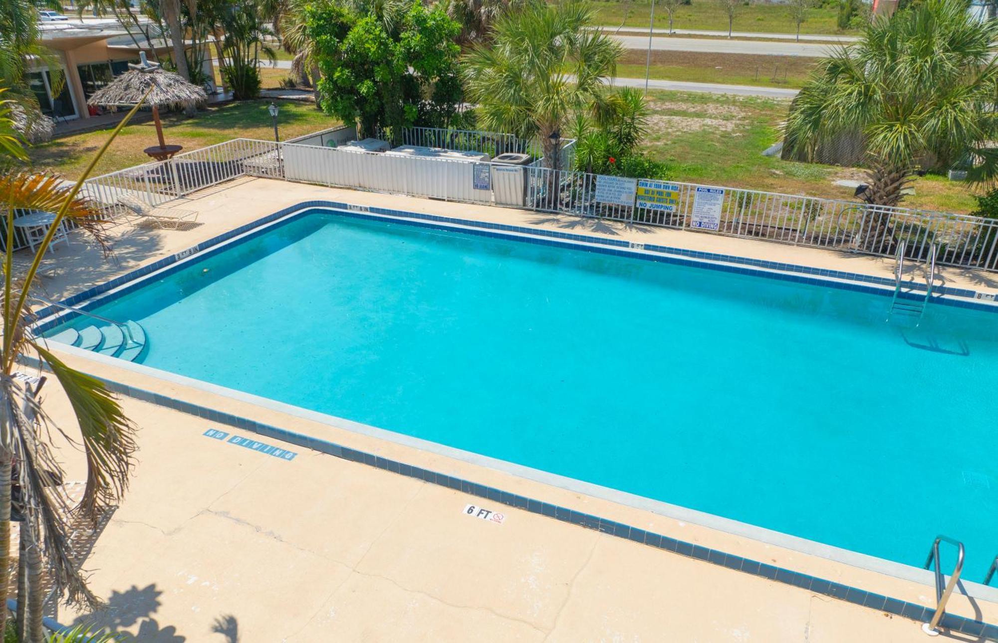 Warm Mineral Springs Motel North Port Bagian luar foto
