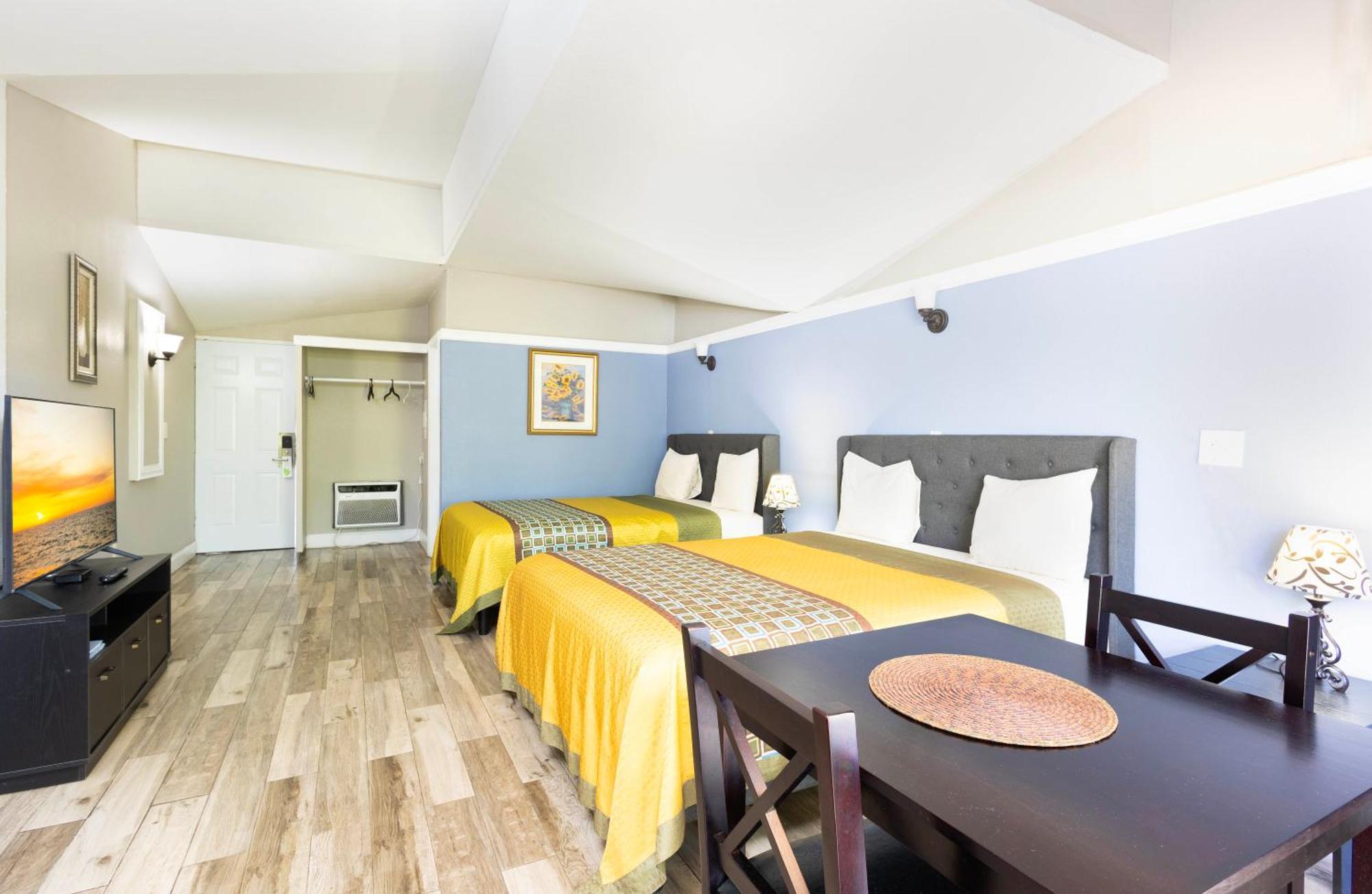 Warm Mineral Springs Motel North Port Bagian luar foto