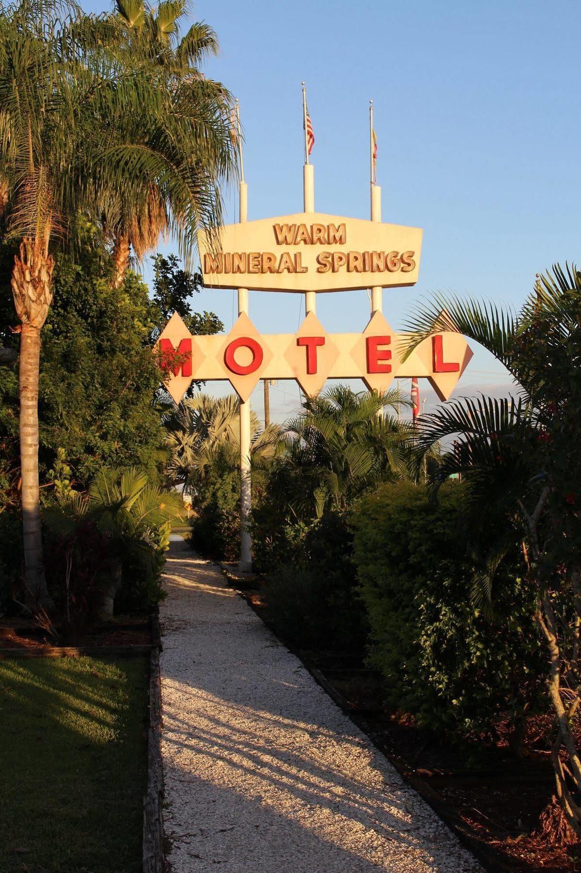 Warm Mineral Springs Motel North Port Bagian luar foto